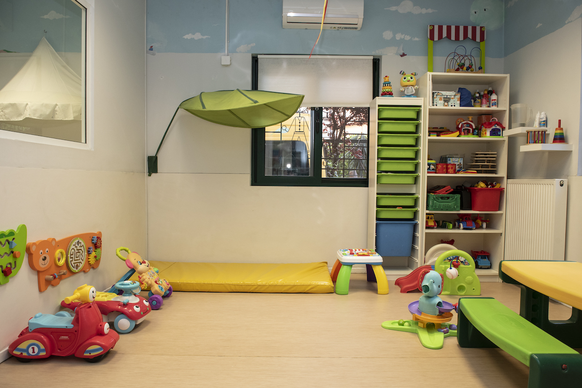 photos from paidikos stathmos